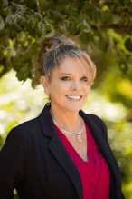 Headshot of Bobby Hanna