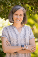 Headshot of Carolyn Cloran