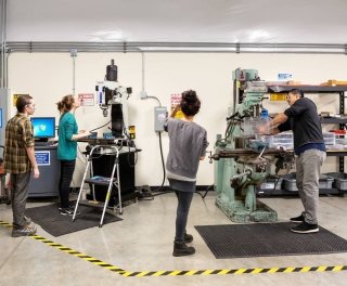 Photo of interior of Panowicz Foundry with engineering equipment
