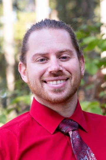 Justin Stern headshot