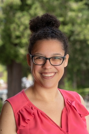 Headshot of Janie Sacco