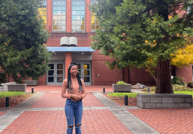 Photo of Imahni Hawkins