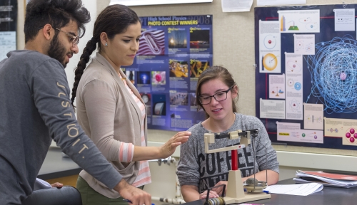 Photo of students in science 