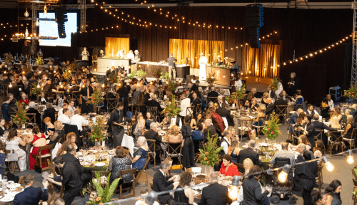 Photo of Gala 2023 live cooking demonstration and decor