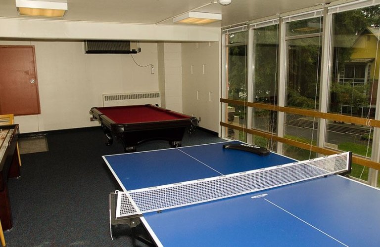 Photo of game lounge in Baran Hall