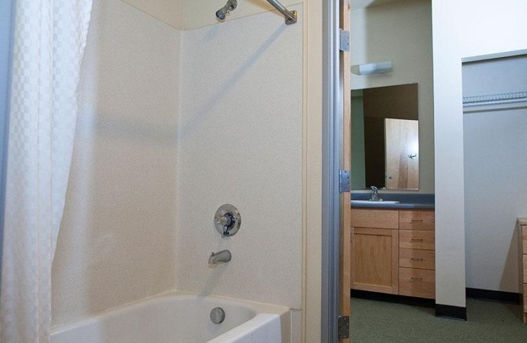 Photo of single bathroom