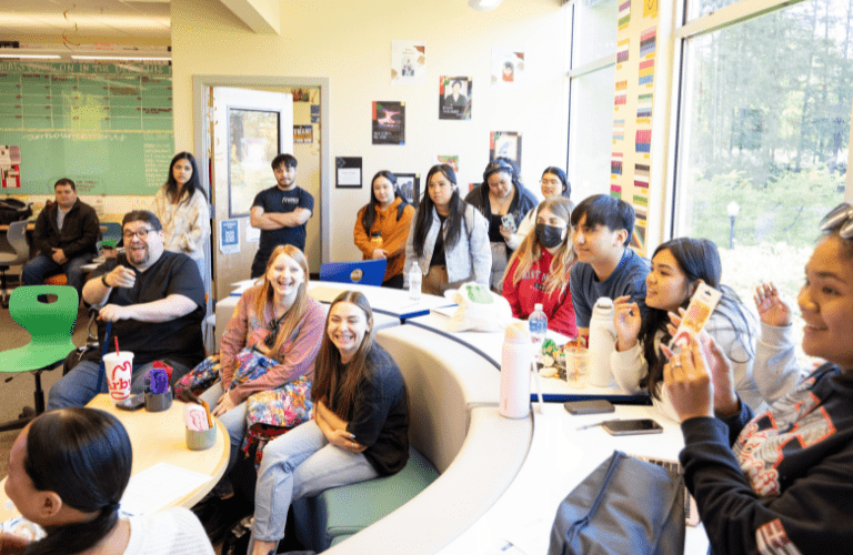 Students enjoy community in the Diversity and Equity Center