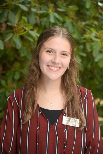 Photo of Samantha Harding