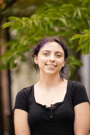 Headshot of Lauren Apthorp